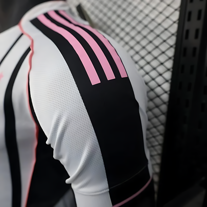 2025/2026 Season Juventus Home Player Version Football Jersey